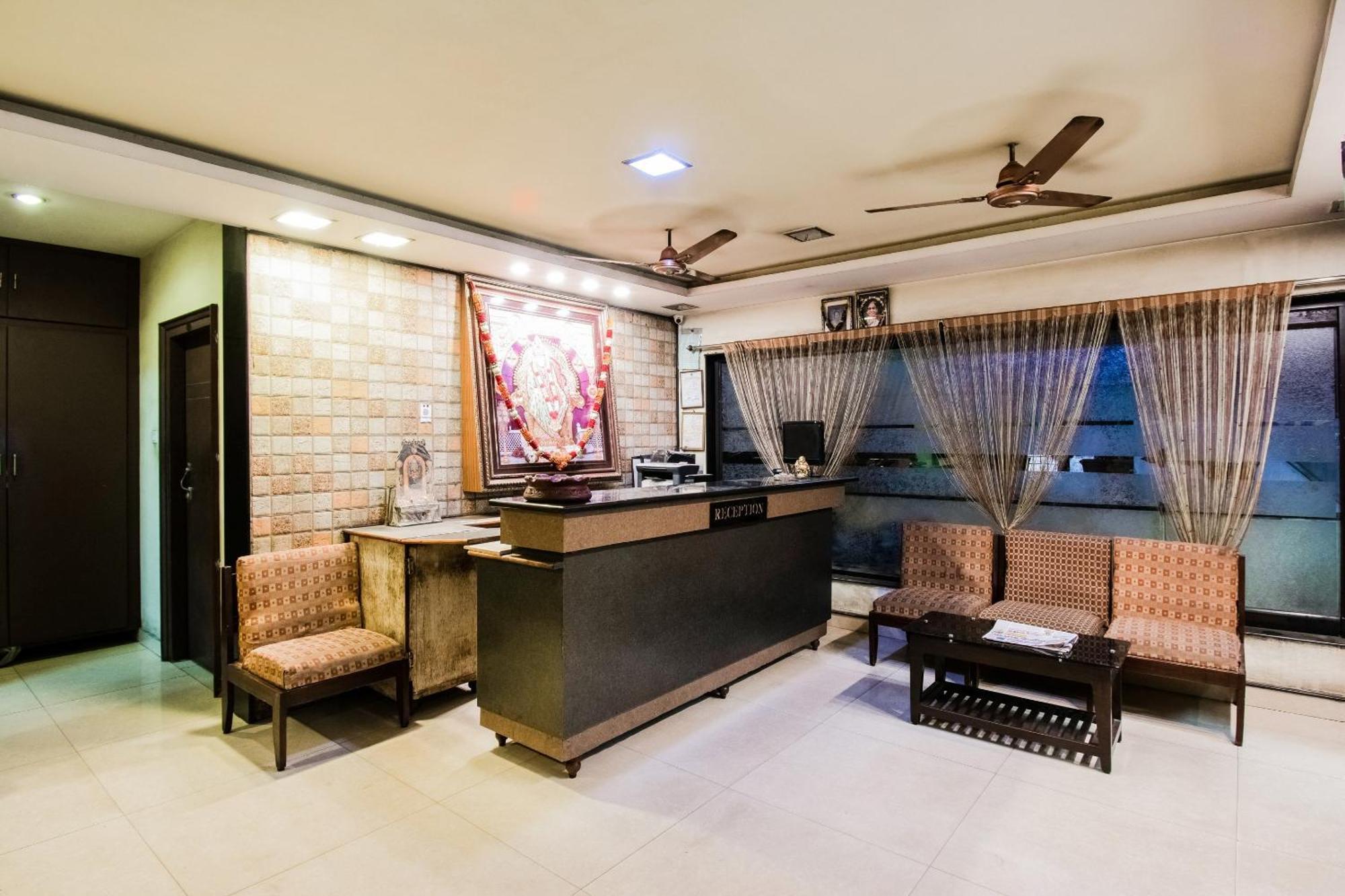 Hotel O Ssg Residency Visakhapatnam Exteriör bild